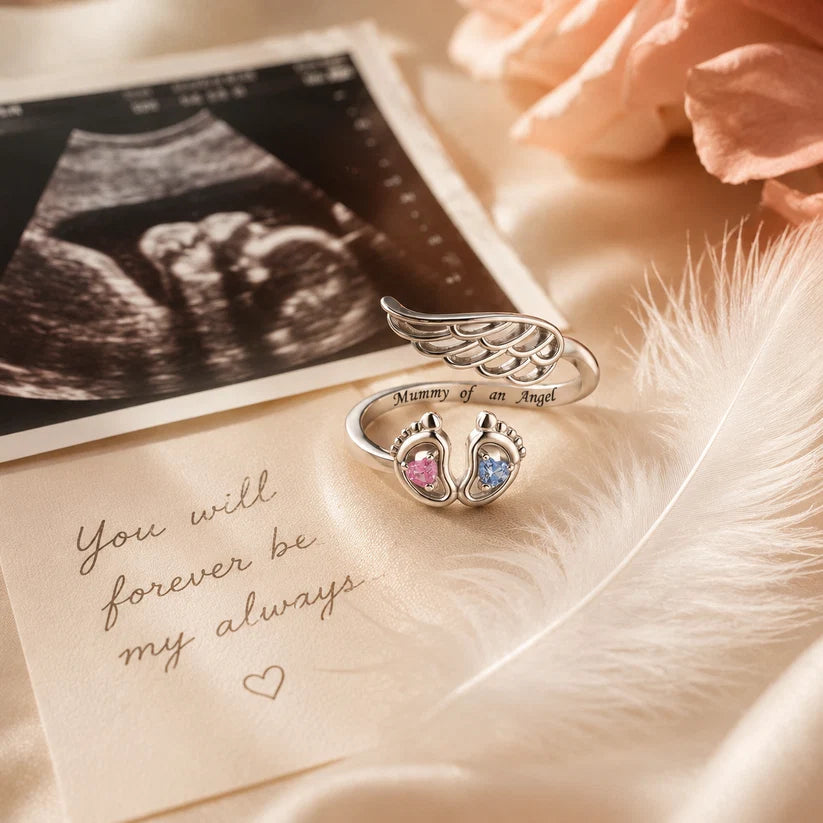 Anillo Tiny Angel - un símbolo de amor eterno