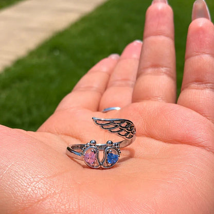 Anillo Tiny Angel - un símbolo de amor eterno